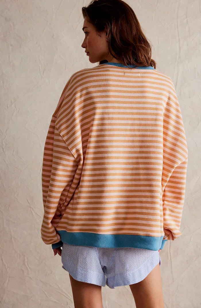 Mila Sweat Oversize – Bequemes Sweatshirt mit klassischen Streifen und Kontrastdetails