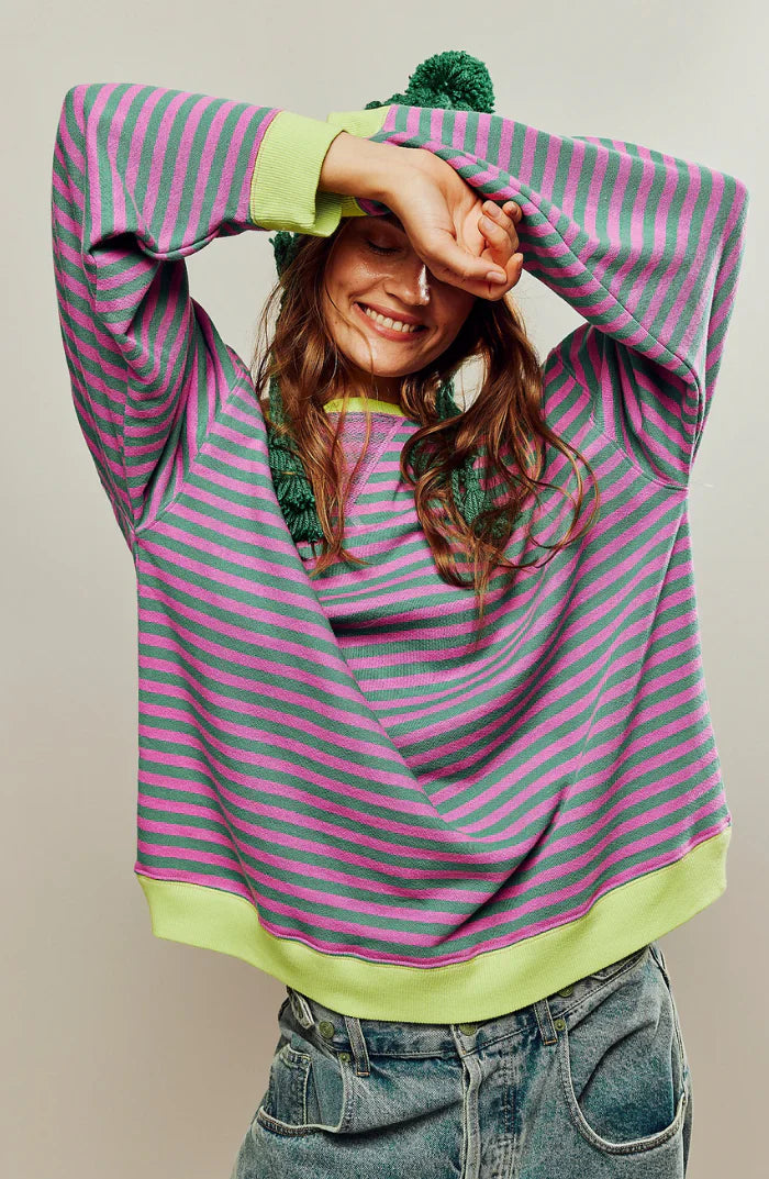 Mila Sweat Oversize – Bequemes Sweatshirt mit klassischen Streifen und Kontrastdetails