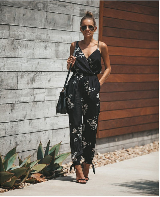 Jumpsuit Dame Blume – Sommer-Outfit aus Baumwolle mit Blumendruck, verstellbaren Trägern und bequemer Passform