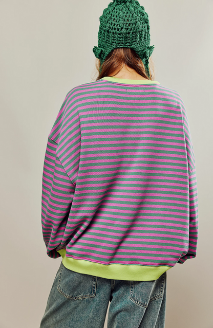 Solvei tröja dam bakifrån – lös passform och bekvämt snitt