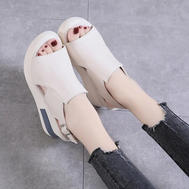 Frida sandal med inbyggt valvstöd – sidovy