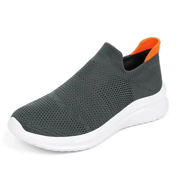 Lenna ortopediska slip-on skor på fot – komfort för hela dagen