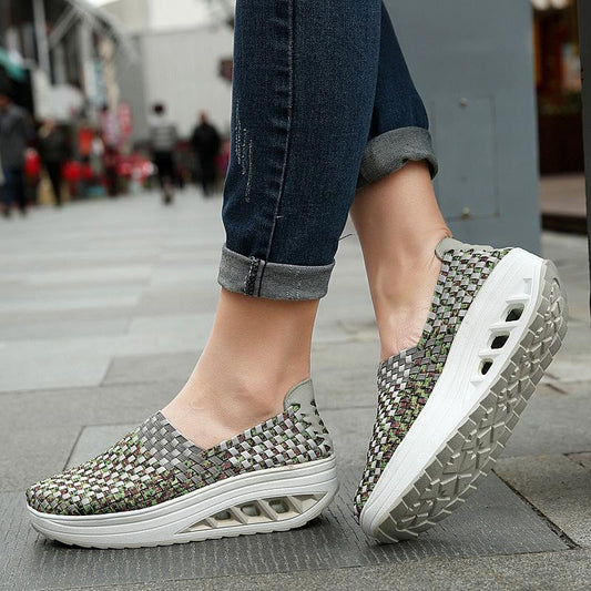 Lina damsneakers i grönt med stöddyna och andningsbart material