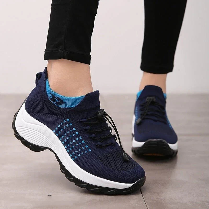 Linna sneakers i svart och vitt – stilren vardagssko