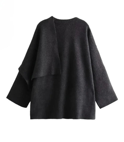 Liora oversized ullkappa i tre färger: burgundy, kol och taupe