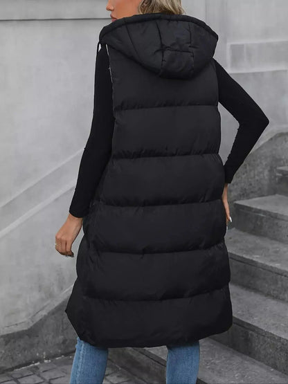 Lyra longline-väst svart-aprikos – närbild krage och huva