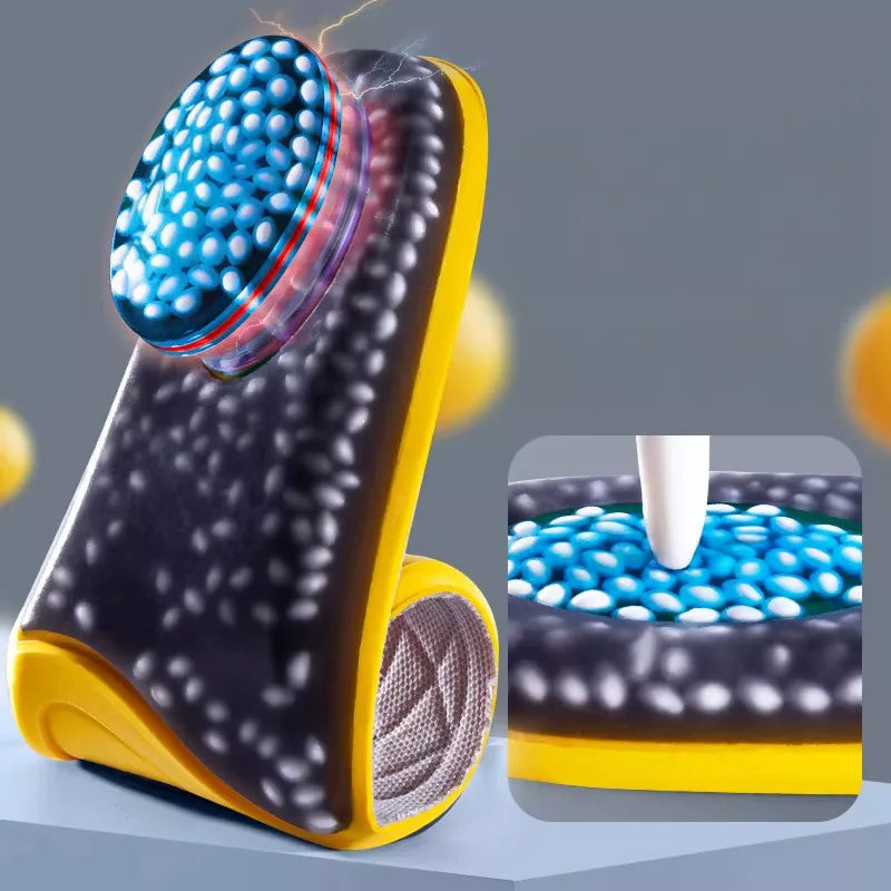 Stötdämpande skoinlägg i memory foam med ergonomiskt fotvalvsstöd och ventilationshål