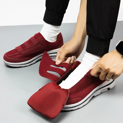 Valgora sneaker buren av person med svullna fötter