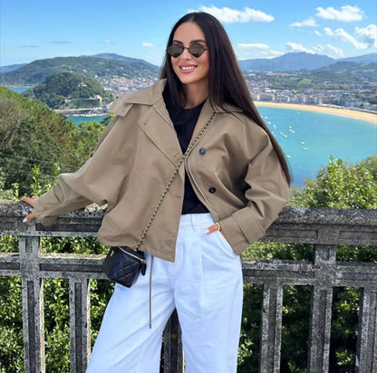 Velaria damtrenchcoat i beige med kort passform och huva